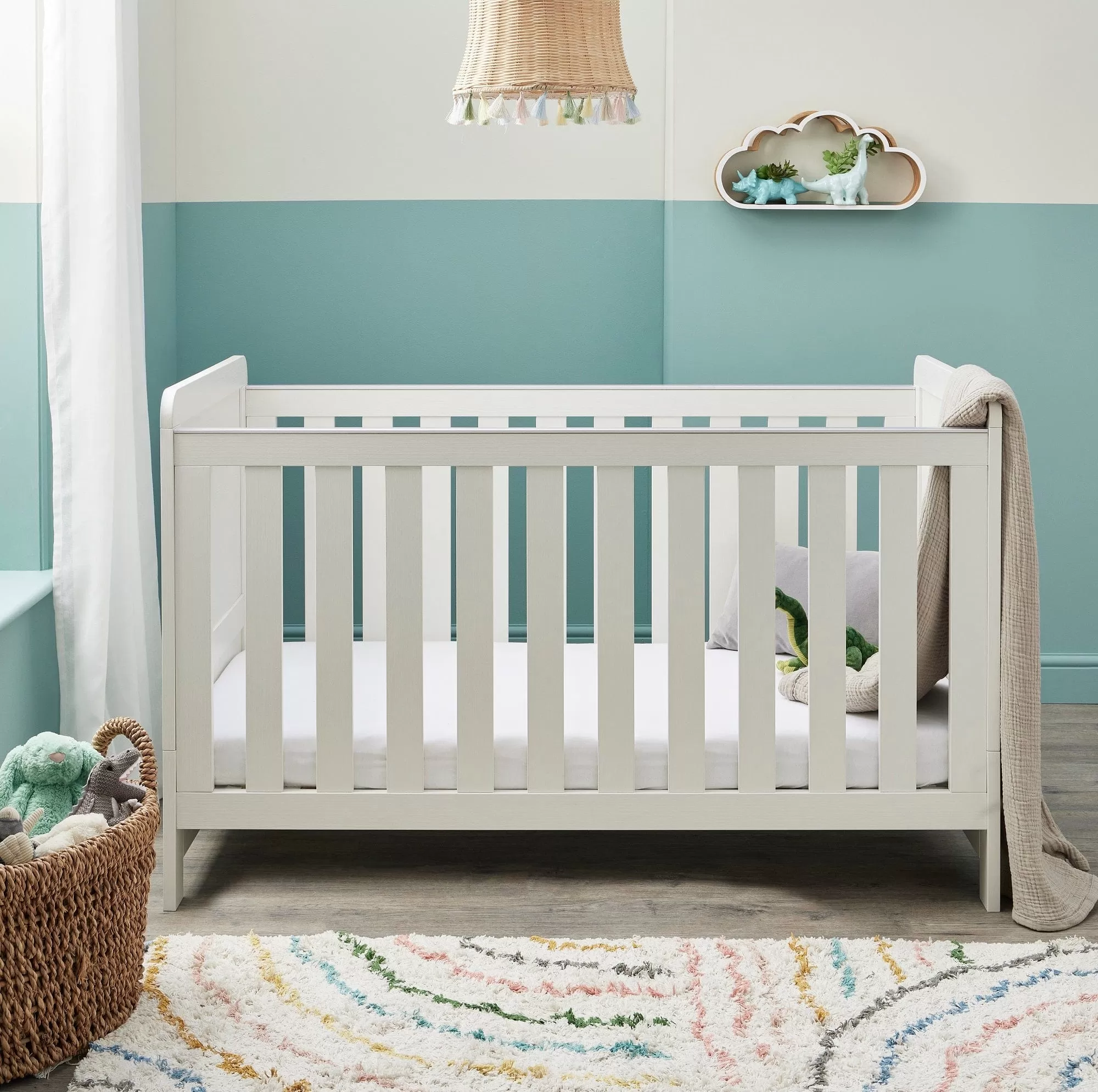 Babymore Caro Cot Bed - White Wash