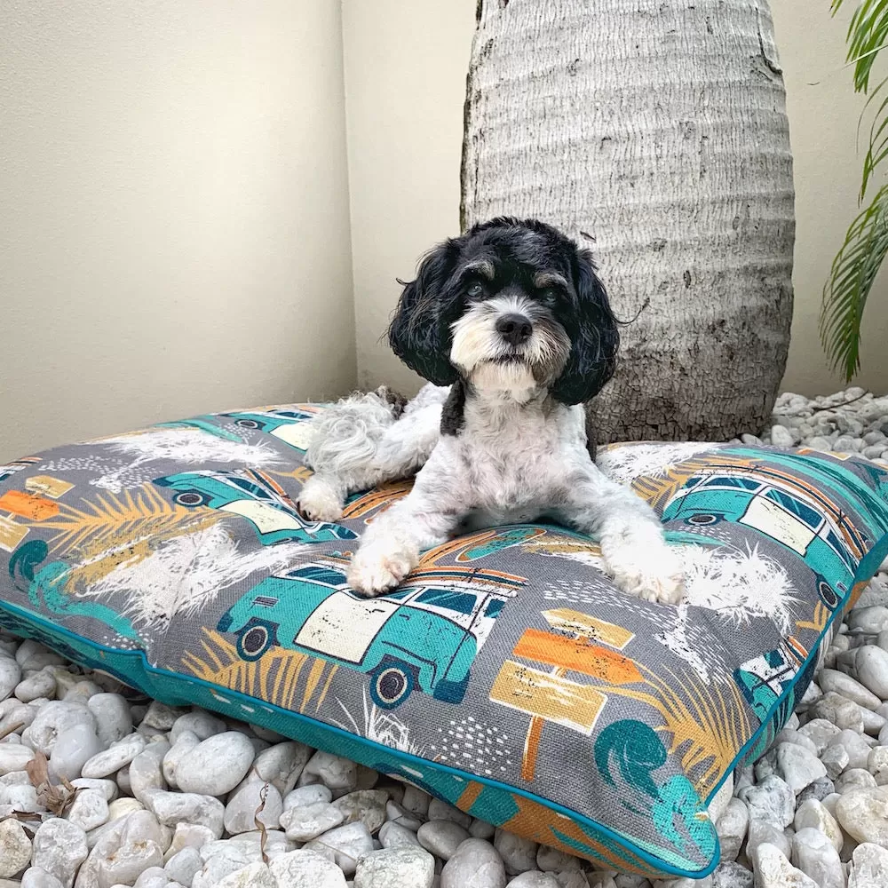 Byron Surf – MEDIUM Pet Bed