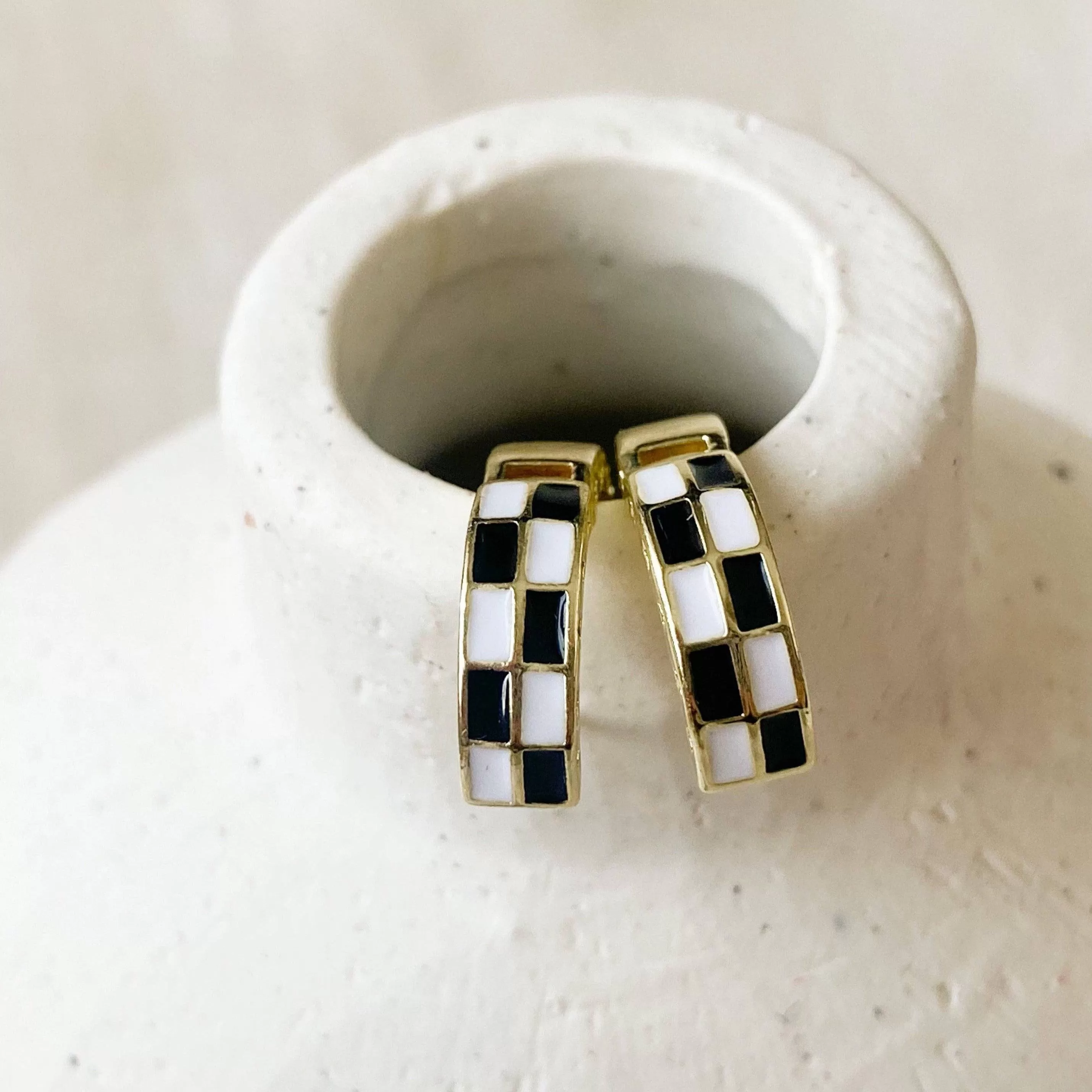 Checkered Hoops