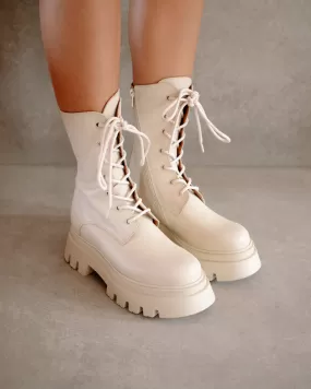 Globetrotter Cream Leather Boots