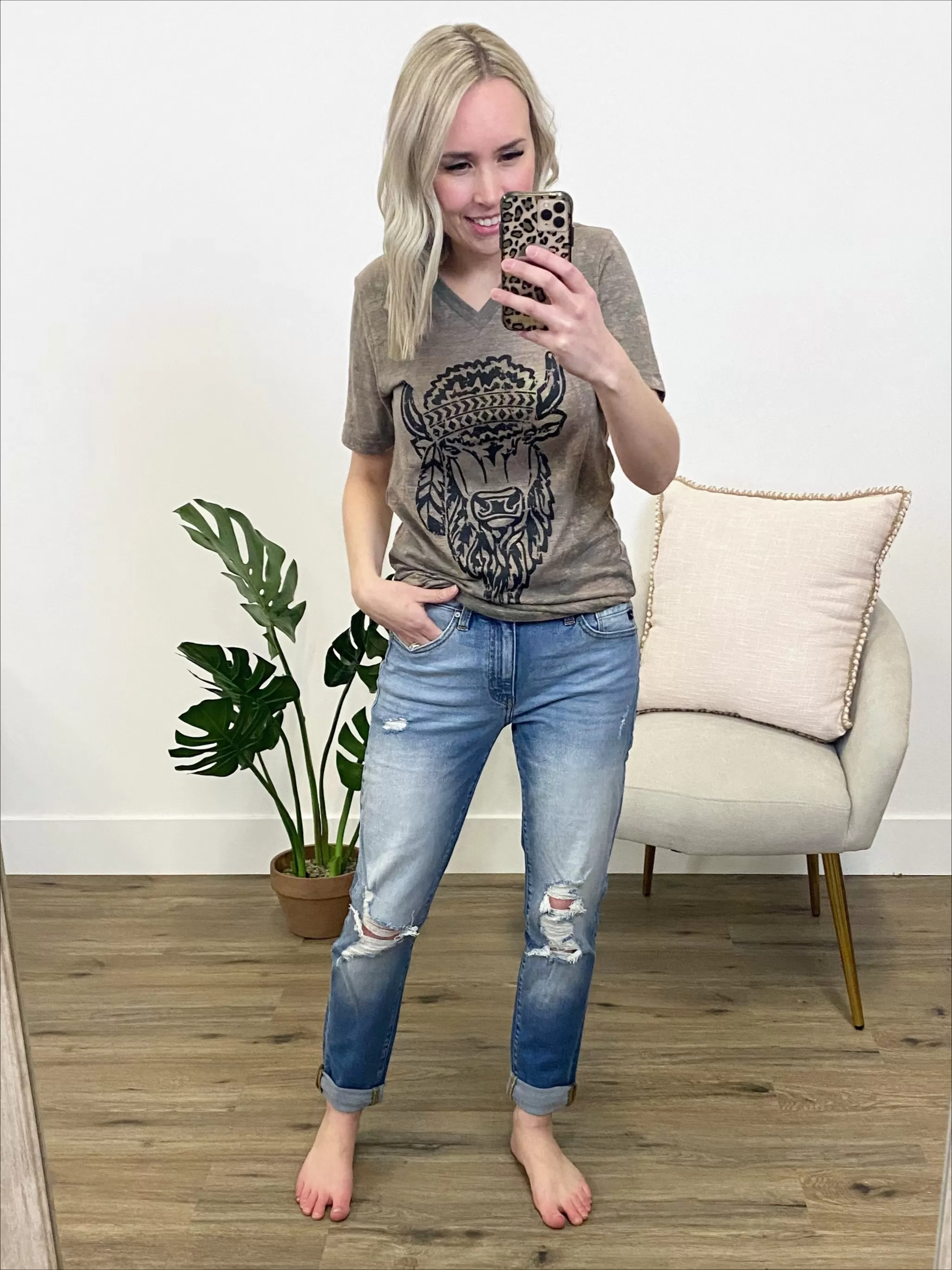 KanCan Shaylee Distressed Boyfriend Jeans