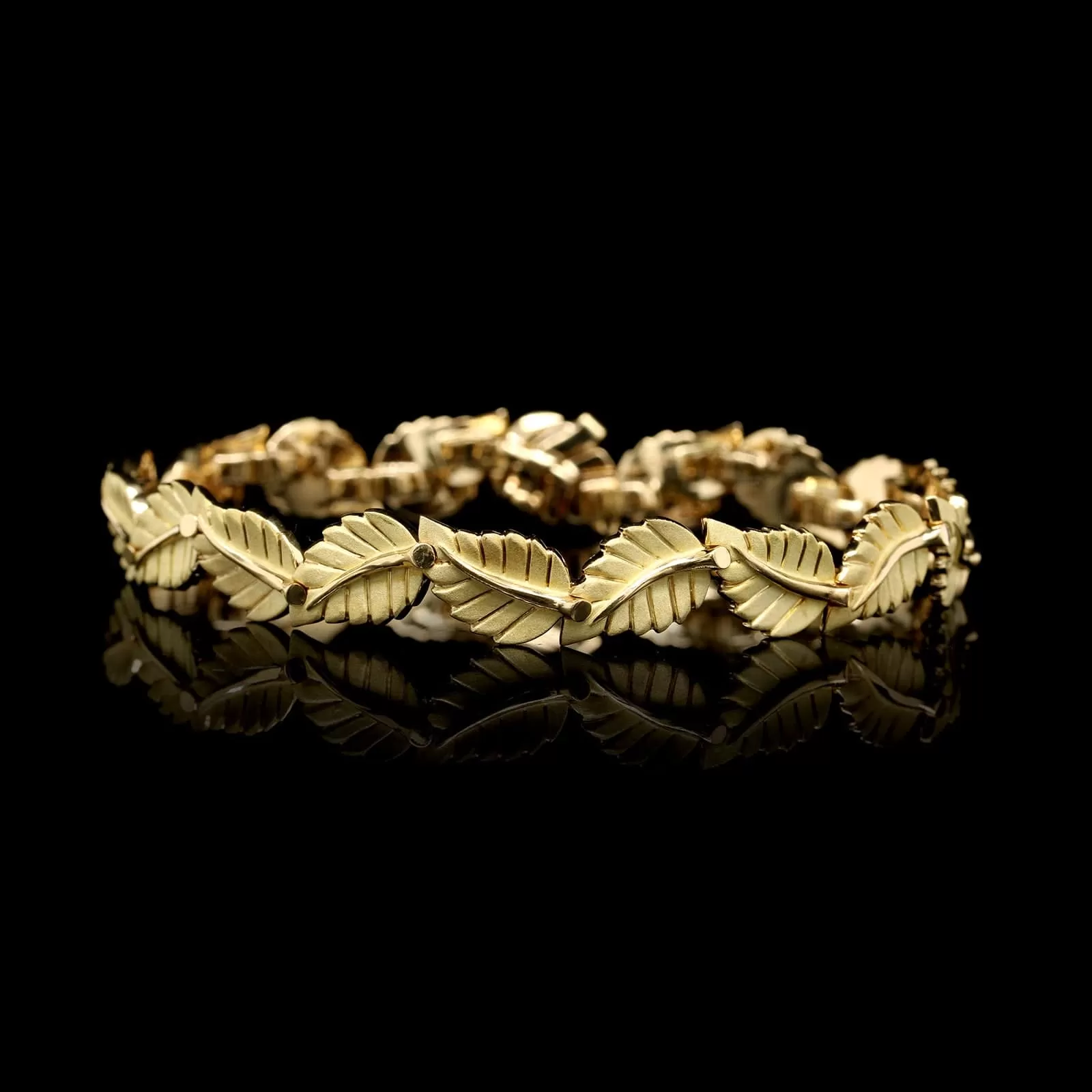 Tiffany & Co. 18K Yellow Gold Estate Leaf Motif Bracelet