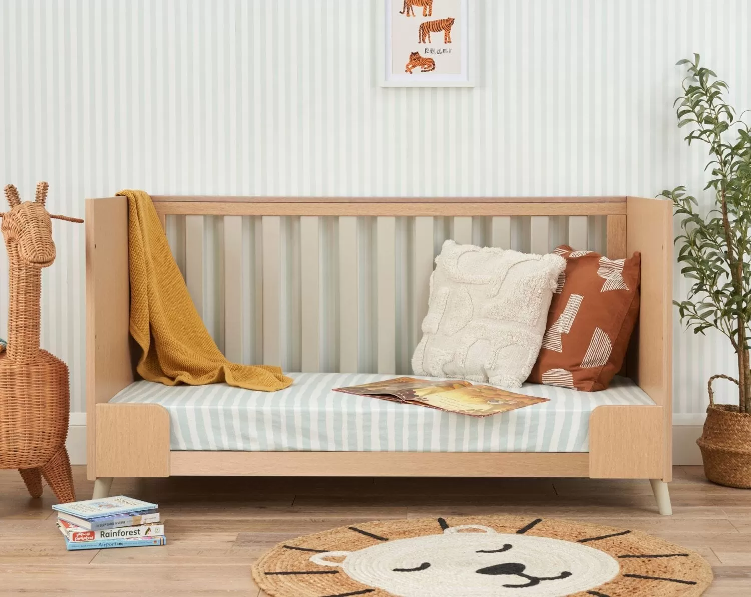 Tutti bambini Fika Cot Bed - Light Oak/White Sand